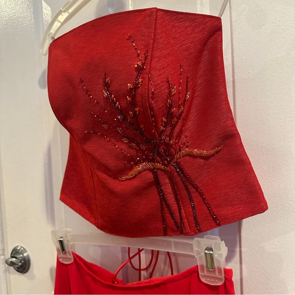 Juno red top with ribbon strap back with skirt - Picture 11 of 12